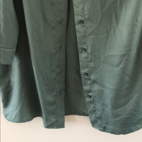 Green button up - Picture 4 of 6